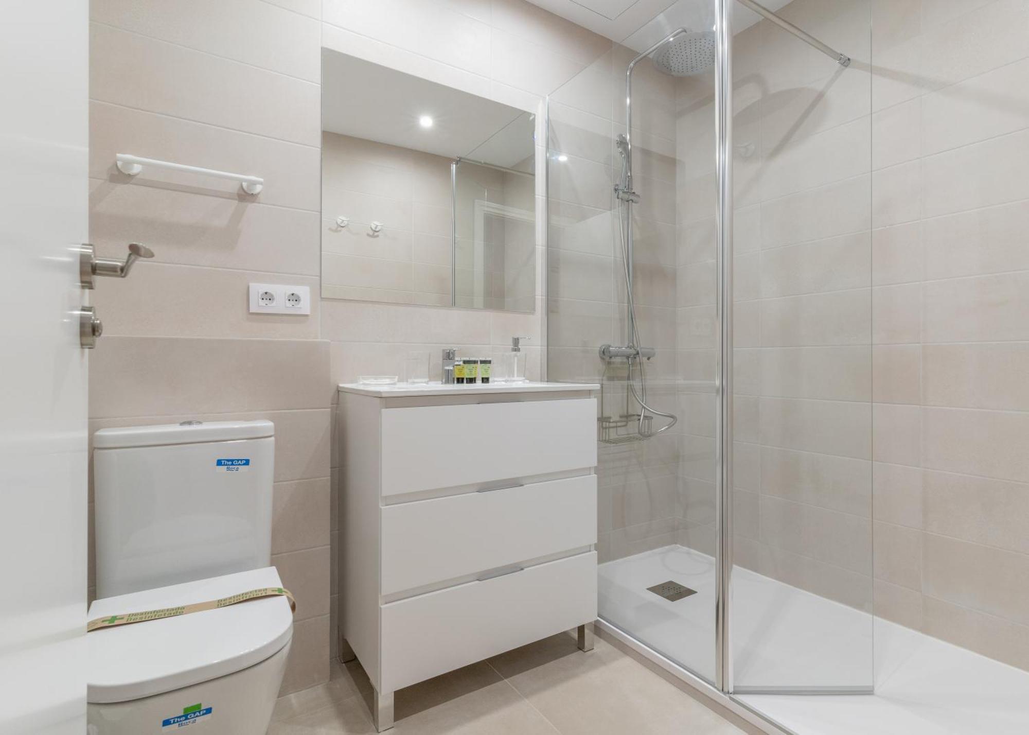 Spacious Central-3Bedrooms 3Bathrooms-Sol Madrid Buitenkant foto